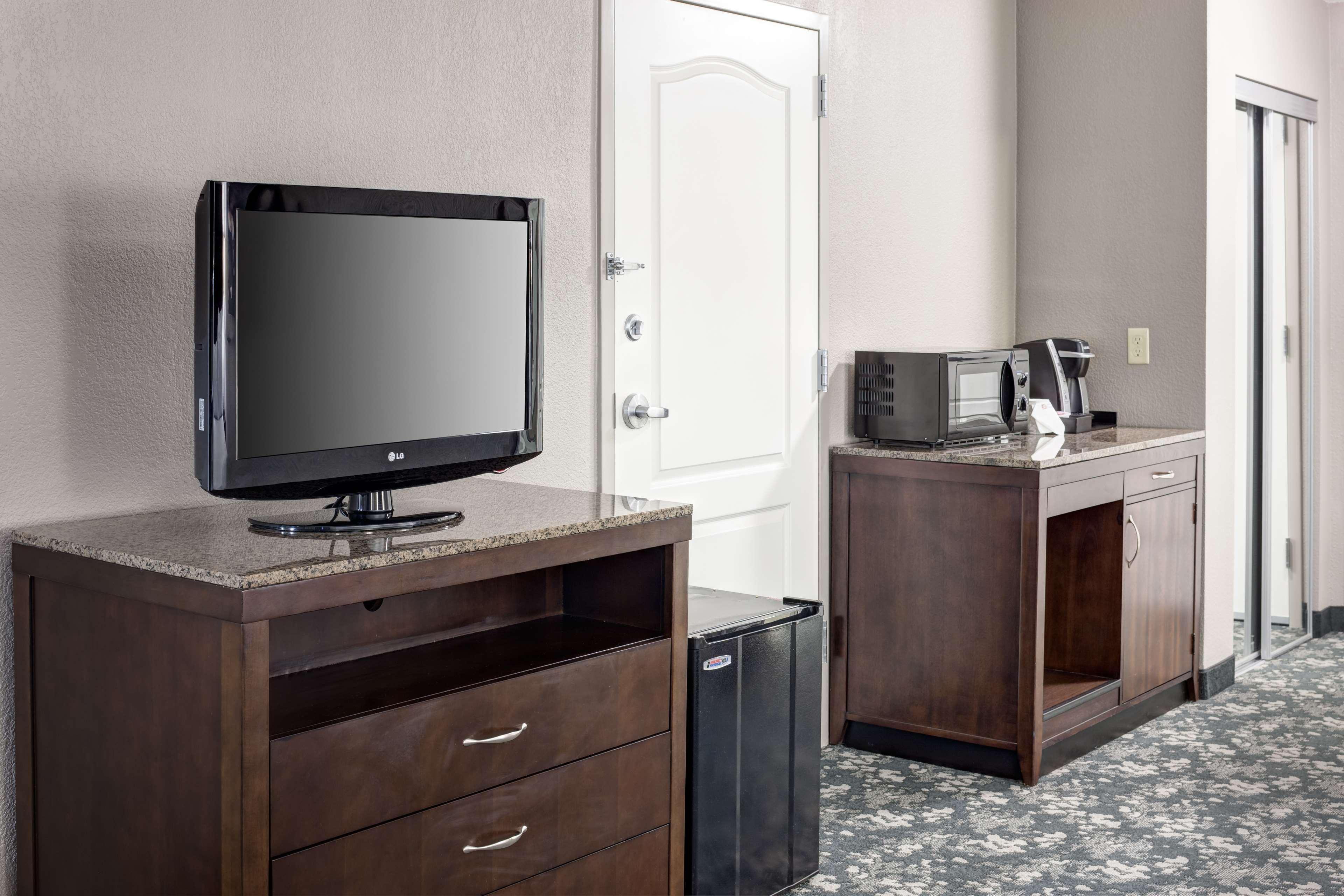 Hilton Garden Inn Cincinnati/Mason Bagian luar foto